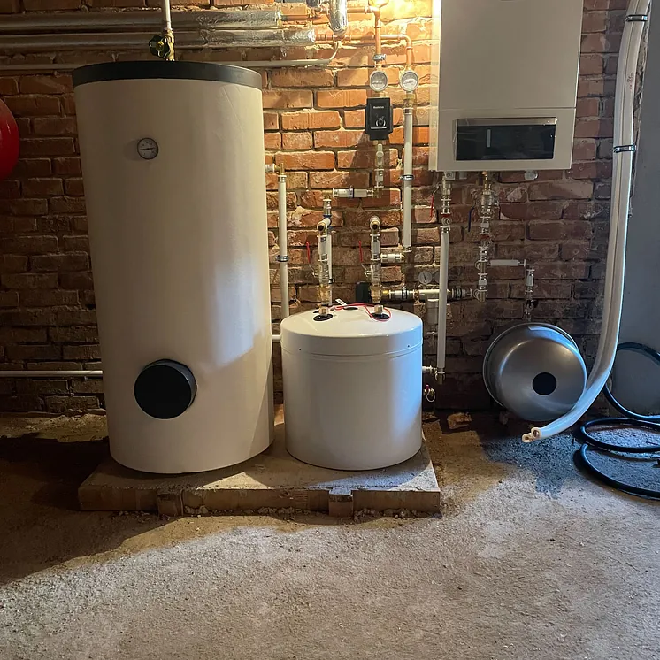 Wärmepumpe im Keller